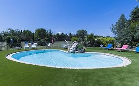 Gite Grand Luberon Chez Manon En Luberon - Vacation Rental In Guest House